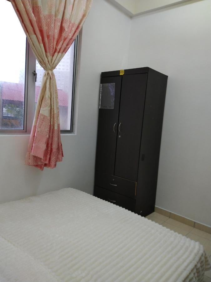 Homestay Kuala Terengganu Near Batu Burok, Hospital Hsnz, Ktcc Mall, Drawbridge A Exterior photo